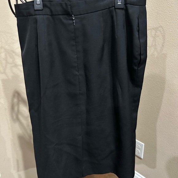 Vintage Jacqueline Ferrar black pencil skirt, size 12 - Picture 2 of 3